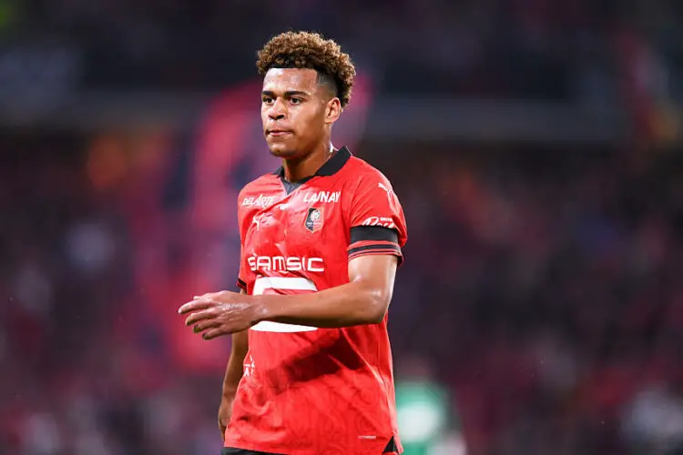 Désiré Doué avec le maillot de Rennes (Photo by Philippe Lecoeur/FEP/Icon Sport)