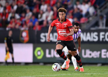 Désiré Doué avec le maillot de Rennes (Photo by Philippe Lecoeur/FEP/Icon Sport)