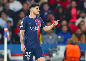 Beraldo avec le maillot du PSG (Photo by Marco Steinbrenner/DeFodi Images)   - Photo by Icon Sport