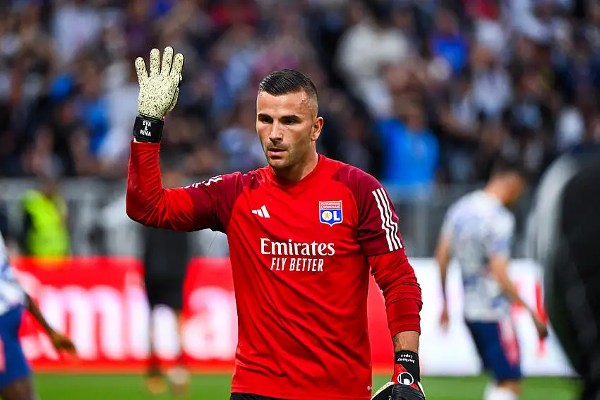 OL: Anthony Lopes ne sera plus numéro 1 ! 