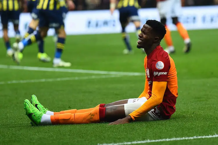 Wilfried Zaha  avec le maillot de Galatasaray (Photo by Seskimphoto)   - Photo by Icon Sport