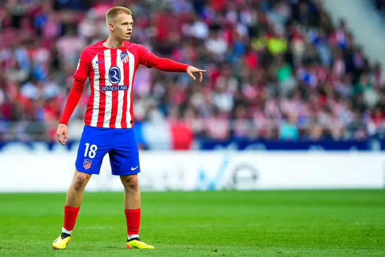 Arthur Vermeeren avec le maillot de l'Atlético Madrid (Photo by Cesar Cebolla / Pressinphoto / Icon Sport)