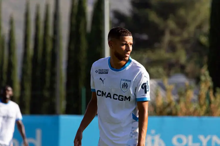 Amine Harit avec le maillot de l'OM (Photo by Kenny Sika/Icon Sport)