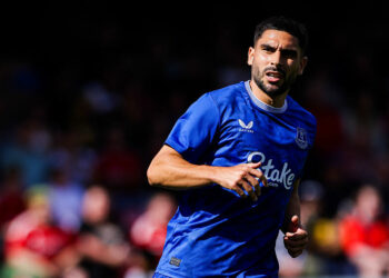 Neal Maupay avec le maillot de l'OM  - Photo by Icon Sport