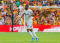 Kévin Danso avec le maillot de Lens (Photo by Loic Baratoux /Icon Sport)