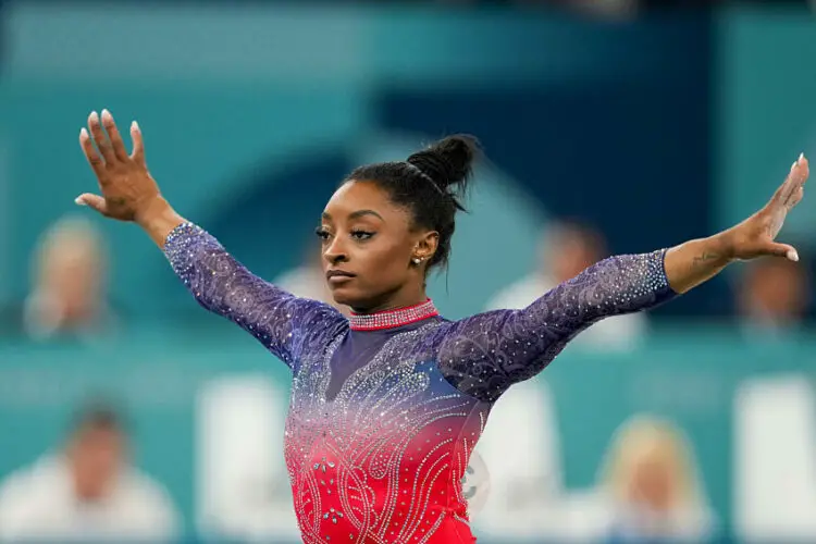 Simone Biles - Icon Sport