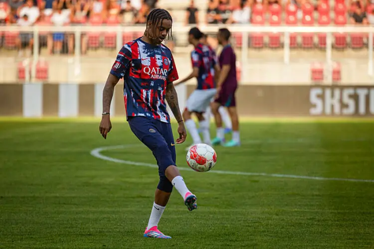 Bradley Barcola avec le PSG - Photo by Icon Sport