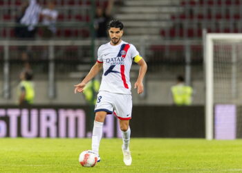 Carlos Soler avec le maillot du PSG - Photo by Icon Sport