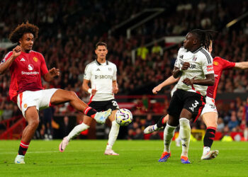 Manchester United's Joshua Zirkzee scores their side's first goal of the game during the Premier League match at Old Trafford, Manchester. Picture date: Friday August 16, 2024.   - Photo by Icon Sport