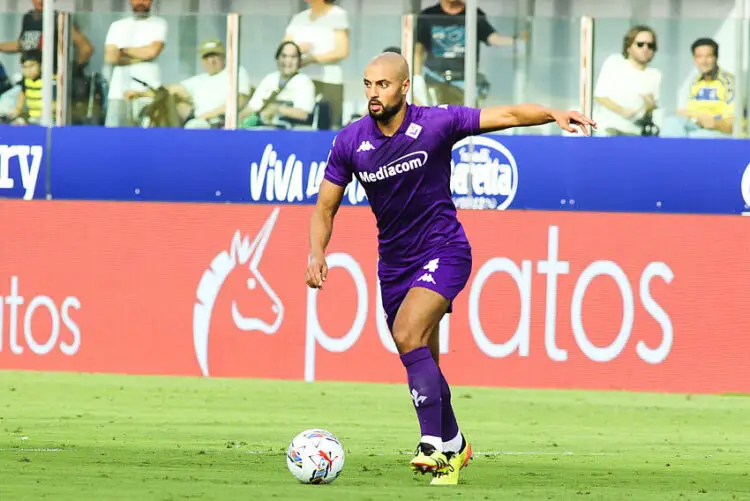 Sofyan Amrabat avec le maillot de la Fiorentina - Photo by Icon Sport