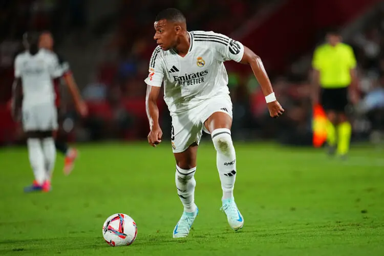 Kylian Mbappe avec le maillot de Real Madrid (Photo by Bagu Blanco / Pressinphoto / Icon Sport)