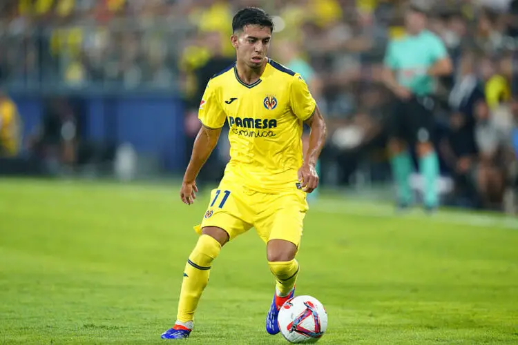 Ilias Akhomach avec le maillot de Villarreal  (Photo by Sergio Ruiz / Pressinphoto / Icon Sport)