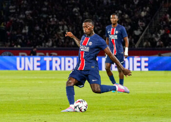 Nuno Mendes avec le maillot du PSG (Photo by Daniel Derajinski/Icon Sport)