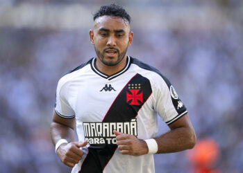 Dimitri Payet avec le maillot de Vasco de Gama (Photo by Jorge Rodrigues/AGIF/Sipa USA) - Photo by Icon Sport