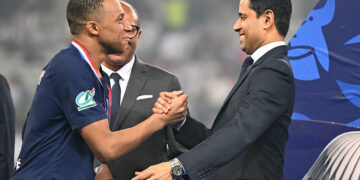 Nasser et Mbappé avec le PSG après le sacre en Coupe de France en 2024 - Photo by Icon Sport