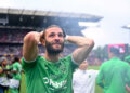 Léo Pétrot avec le maillot de l'ASSE (Photo by Anthony Bibard/FEP/Icon Sport)