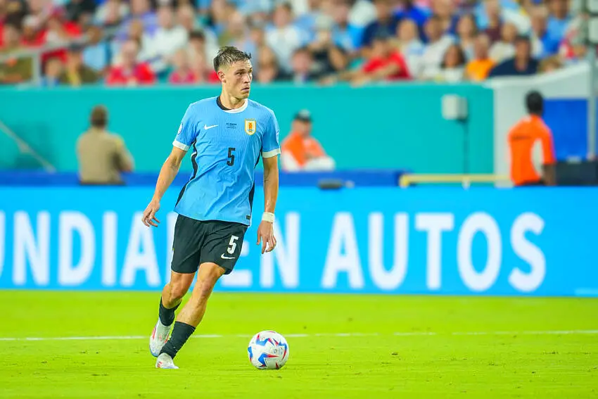 Manuel Ugarte sous le maillot de l'Uruguay - Photo by Icon Sport