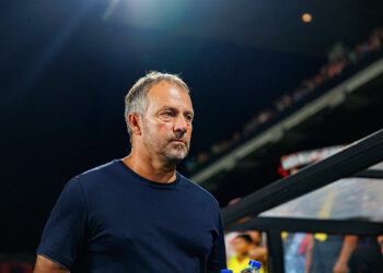 Coach Hansi Flick (FC Barcelona) seen during the LaLiga EA SPORTS game between teams of Rayo Vallecano and FC Barcelona at Estadio de Vallecas. Rayo Vallecano vs FC Barcelona, final score 1:2 (Photo by Maciej Rogowski / SOPA Images/Sipa USA)   - Photo by Icon Sport