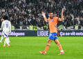 Neal Maupay avec le maillot de l'OM (Photo by Christophe Saidi/FEP/Icon Sport)