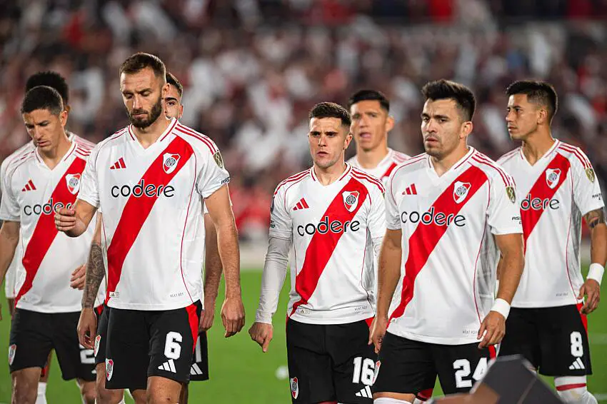 River Plate - Icon Sport