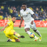 Vinicius au duel avec Coquelin lors de Villarreal - Real Madrid