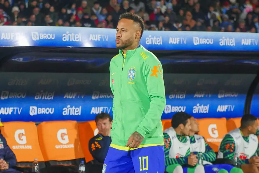 Neymar s’ouvre à nouveau au Brésil thumbnail