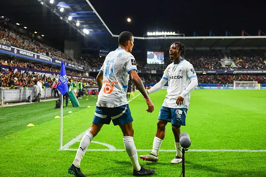 Mason Greenwood et Elye Wahi avec l'OM à Montpellier.