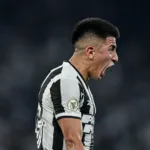 Thiago Almada avec Botafogo