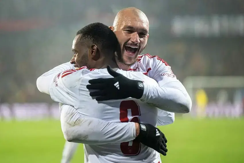 Ludovic Ajorque avec le Stade Brestois contre le Sparta Prague.