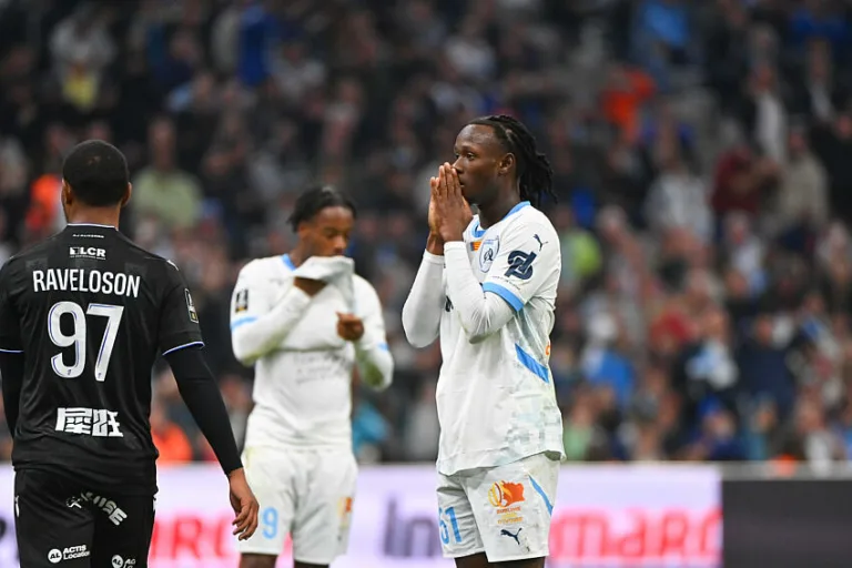 Ismaël Koné avec l'OM contre Auxerre