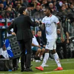 Rafael Leão et Paulo Fonseca avec l'AC Milan contre Cagliari.