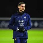 Adrien Rabiot avec les Bleus à l'entraînement en 2024.