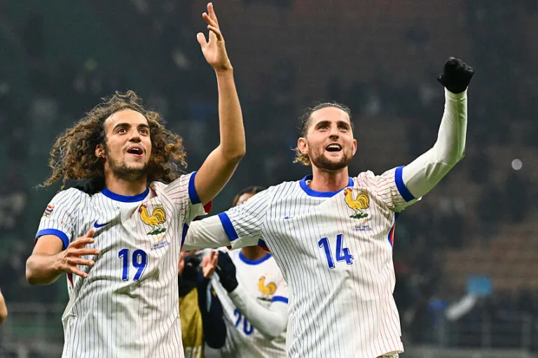 Mattéo Guendouzi et Adrien Rabiot