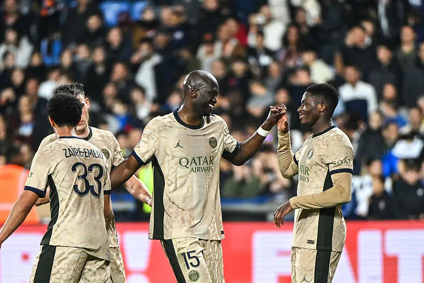 Nuno Mendes avec le PSG