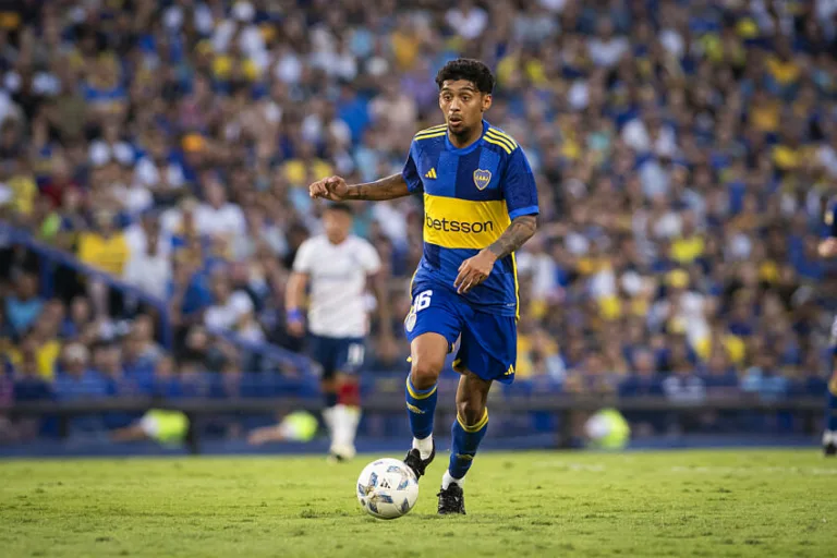 Cristian Medina avec Boca Juniors contre San Lorenzo