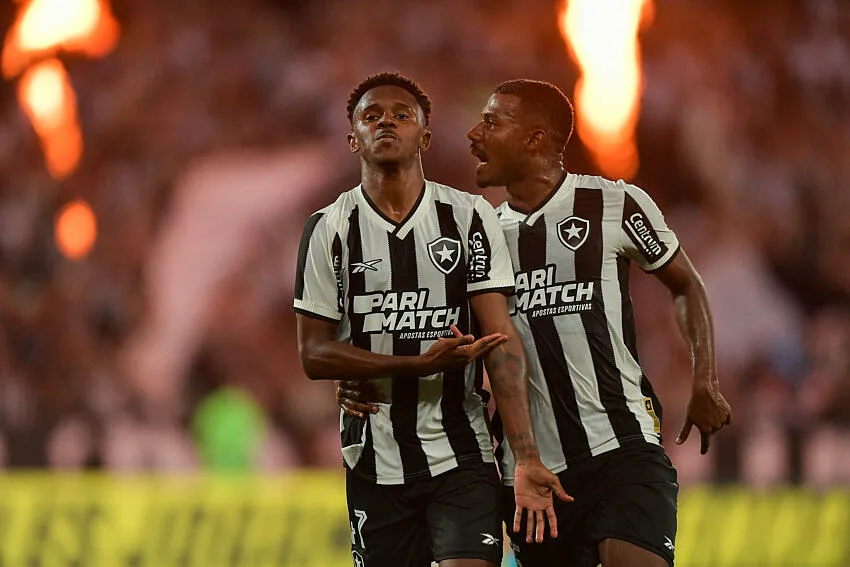 Jeffinho avec Botafogo