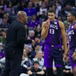 Mike Brown avec les Sacramento Kings