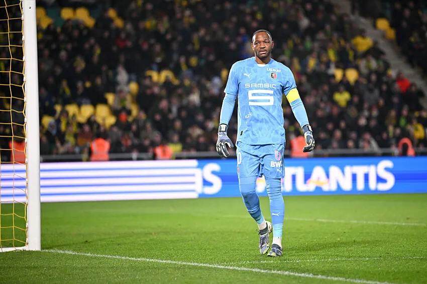 Steve Mandanda avec le Stade Rennais