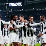 Les joueurs de la Vieille Dame célèbrent lors de Juve / Cagliari