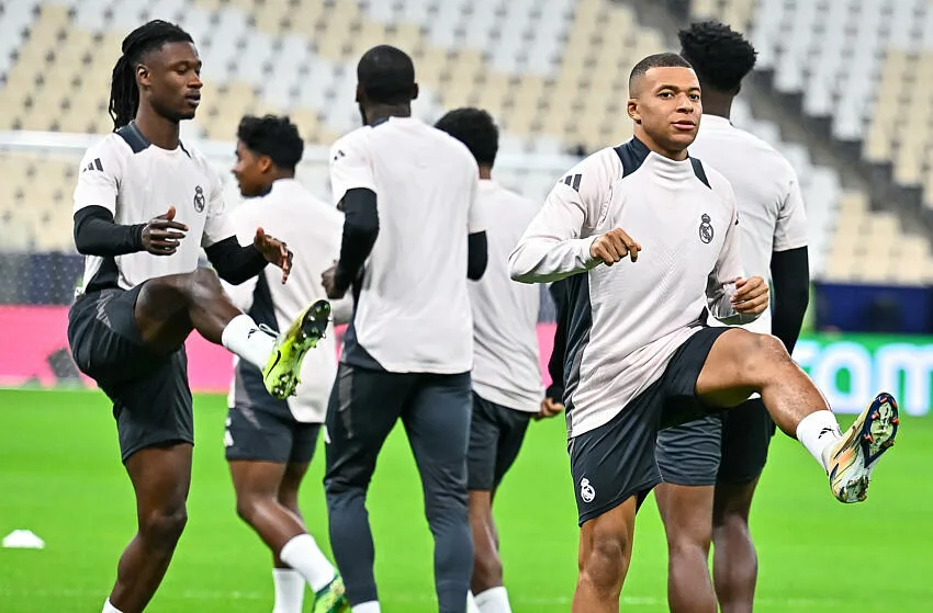 Kylian Mbappé et Eduardo Camavinga avec le Real Madrid