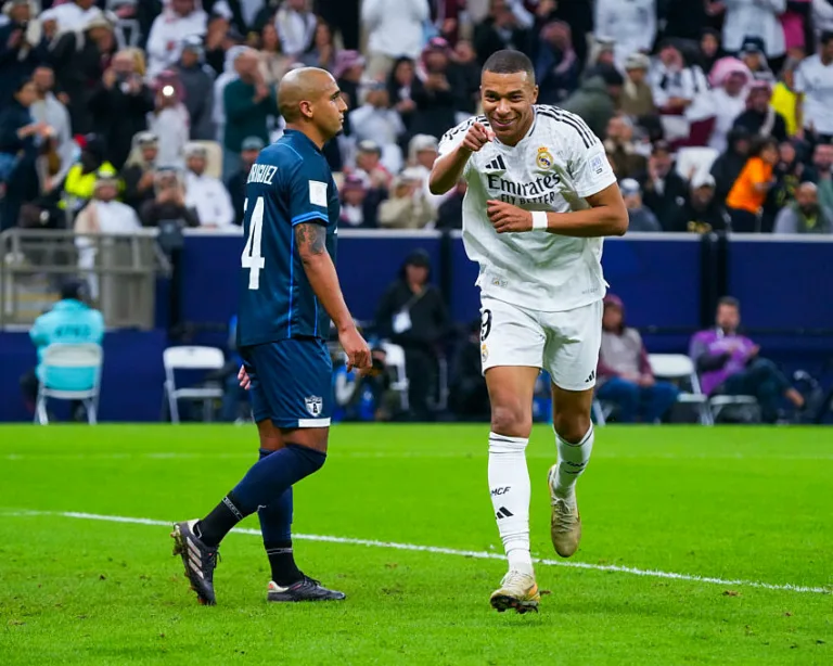 Kylian Mbappé avec le Real Madrid contre Pachuca