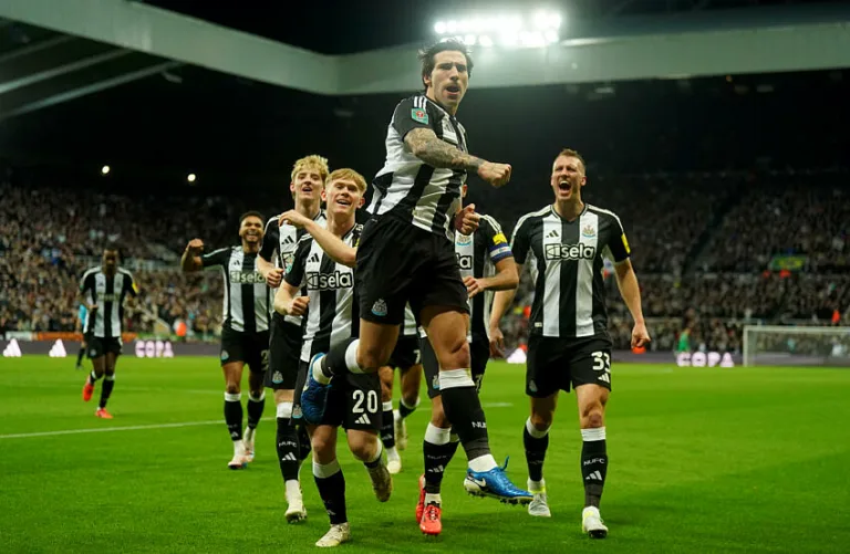 Sandro Tonali avec Newcastle contre Brentford