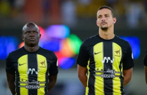 Luiz Felipe avec N'Golo Kanté à Al-Ittihad face à Al Fateh