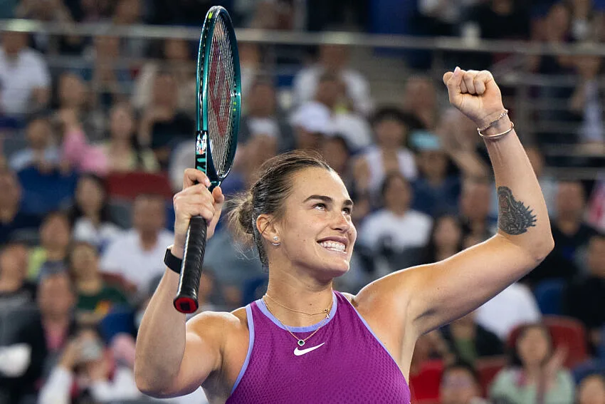 Sabalenka rejoint les quarts de finale à Brisbane