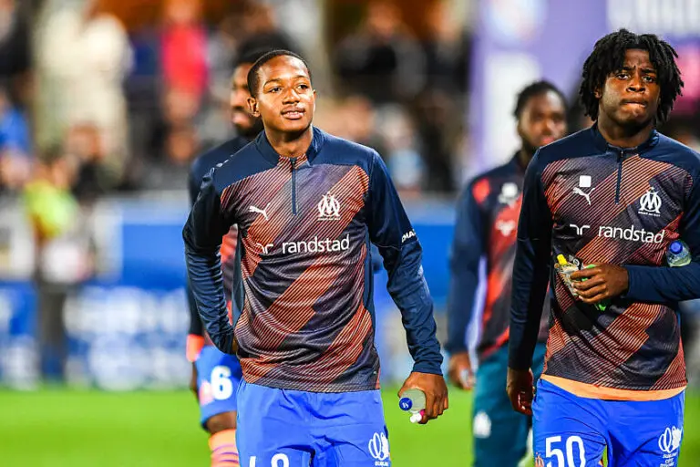 Keyliane Abdallah et Darryl Bakola avec l'OM avant de défier le RCSA