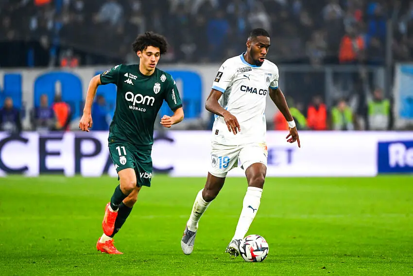 Kondogbia avec l'OM contre Monaco