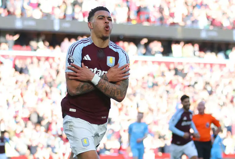 Morgan Rogers lors d'Aston Villa / Nottingham