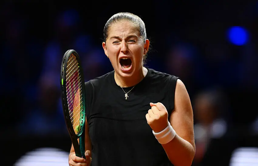 WTA 500 : Ostapenko dompte Sabalenka et s’offre le titre à Stuttgart thumbnail